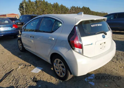 2015 Toyota Prius C Three из США, поврежденный, VIN JTDKDTB35F1576532